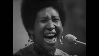 Aretha Franklin  Dont Play That Song LIVE [upl. by Arahsit]