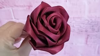 Como hacer una rosa con listón Súper fácil [upl. by Alliuqet941]