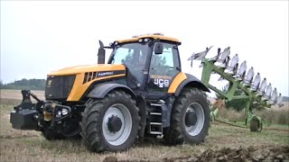 JCB fastrac ploughing with 9 furrows [upl. by Ellenet]